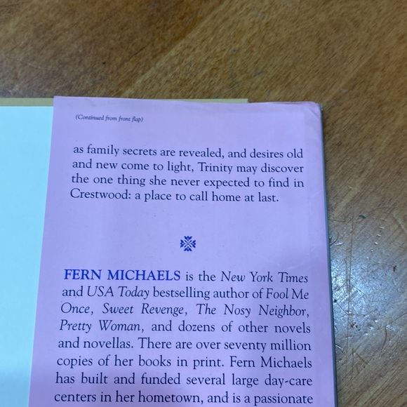 Set of 4, Fern Michaels’ hardcover books. - Picture 10 of 14